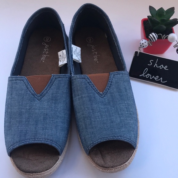 just be Shoes - DENIM ESPADRILLE WITH PEEP TOE NWOT NEVER WORN! 9M